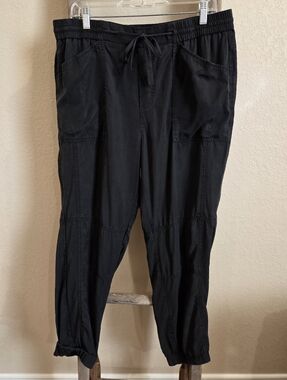 Banana Republic Women's Black Elastic Waist Jogger Pants - Size Large